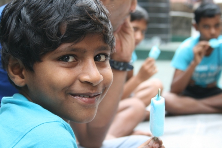 Jysk Rejsebureau hjælper gadebørn i Indien.