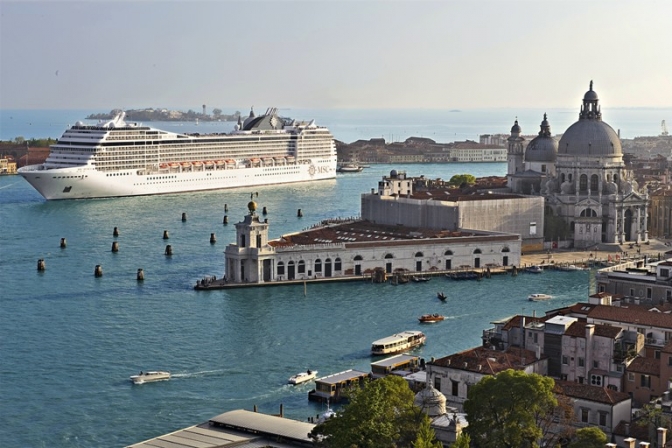 MSC Musica i Venedig, der er en af de byer, man kommer til at se på krydstogtet.