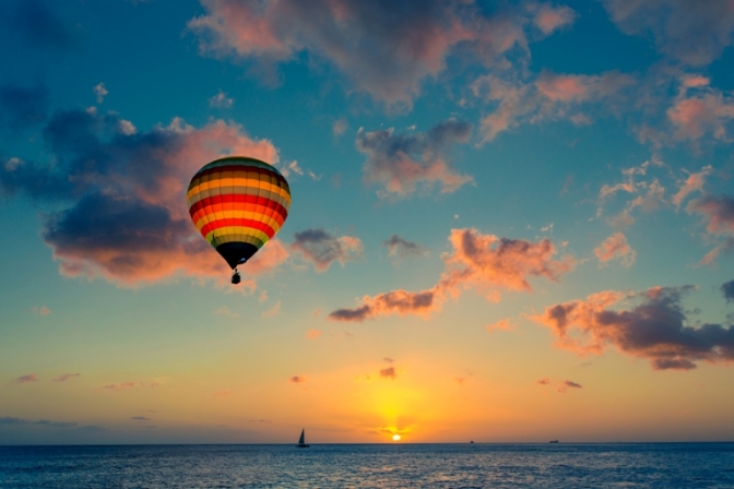 I Varde Kommune kan man blive gift i en luftballon 300 meter over Vadehavet.