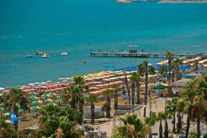 Larnaca i Cypern vil gøre sig lække, så flere vælger at holde ferie der.