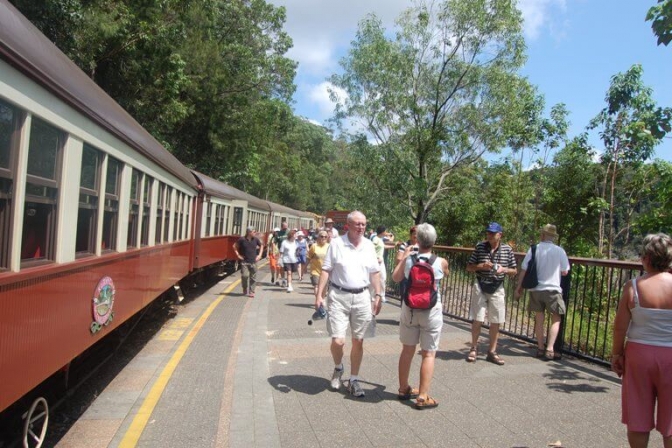 Kuranda Scenic Railway er en ualmindelig smuk tur med den historiske jernbane.