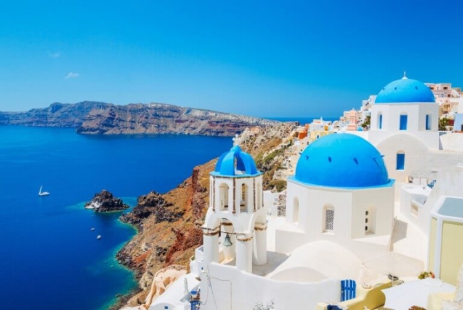 Vi kan ikke få nok af ferie i Grækenland - krise eller ej.
