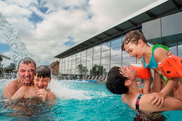 ostsee-resort-damp-familie-pool
