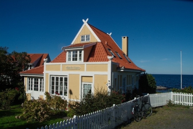 Bornholm er kendt for sine flotte, røde tage.