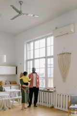 Optimer indeklimaet og s&aelig;nk varmeregningen i sommerhuset med en moderne varmepumpe