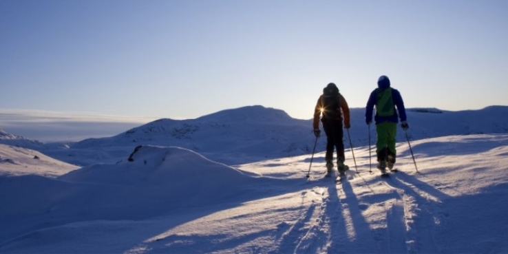 Riksgrænsen har sne helt hen til midsommer.