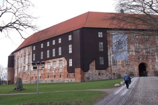 Koldinghus er i sig selv et fantatsk sted at kigge ind, når man er på ferie i Kolding.