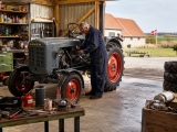 &AElig;ldre traktorer f&aring;r nyt liv i danske maskinhuse